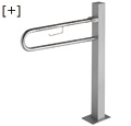 Folding handle with floor support